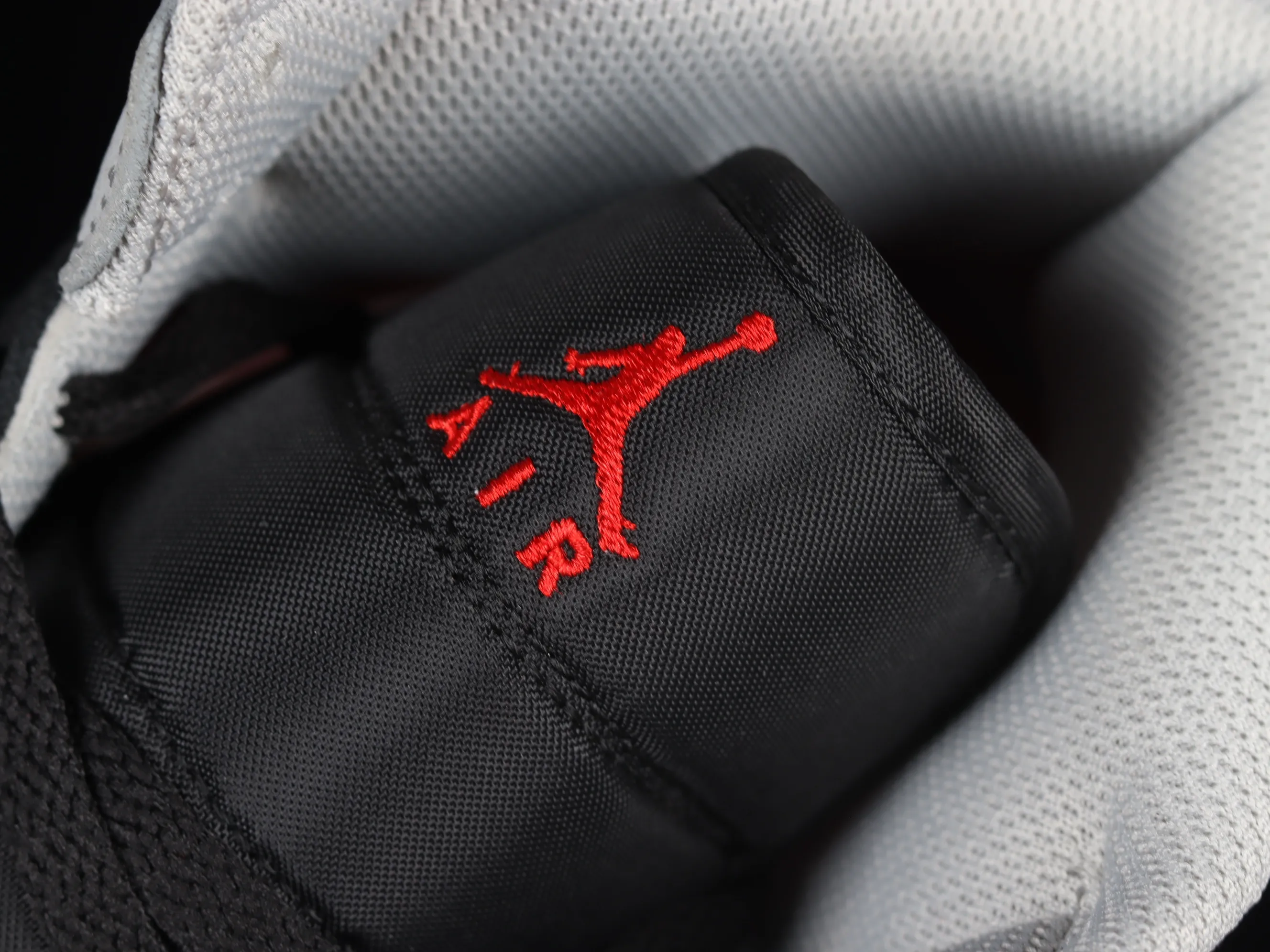 All categories Air Jordan Jordan series basketball shoes Air Jordan 1 Mid G version pure original Air Jordan 1 Mid "Elephant Toe" AJ1 Joe 1 crackle elephant Chinese basketball shoes DM1200-016